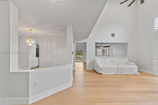 237 NW 100th Ave ., Plantation, FL 33324