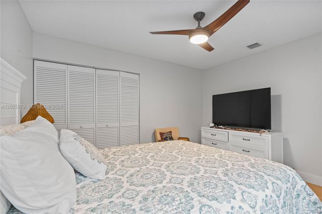 237 NW 100th Ave ., Plantation, FL 33324