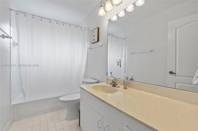 237 NW 100th Ave ., Plantation, FL 33324