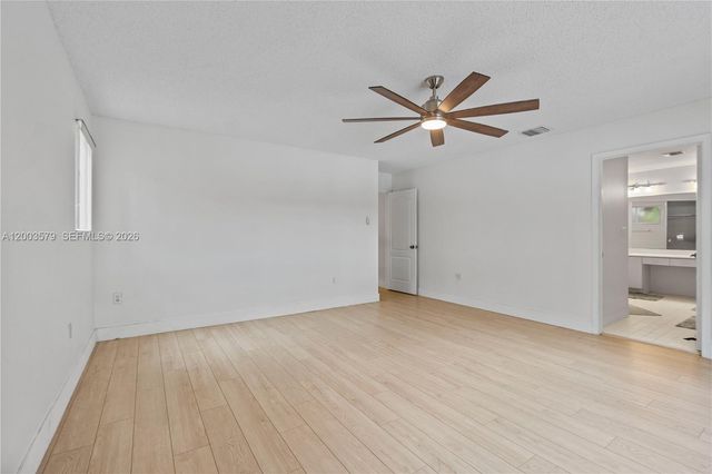 237 NW 100th Ave ., Plantation, FL 33324