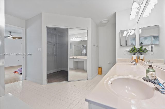 237 NW 100th Ave ., Plantation, FL 33324