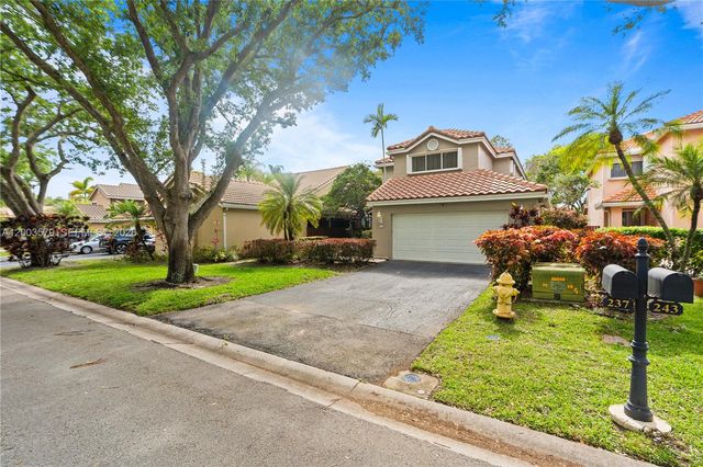 237 NW 100th Ave ., Plantation, FL 33324