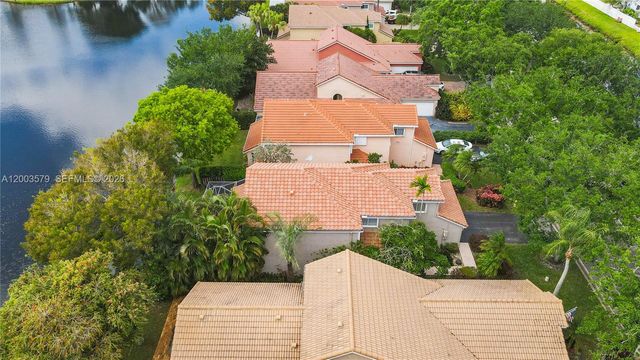 237 NW 100th Ave ., Plantation, FL 33324