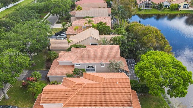 237 NW 100th Ave ., Plantation, FL 33324