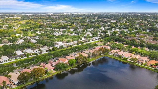 237 NW 100th Ave ., Plantation, FL 33324