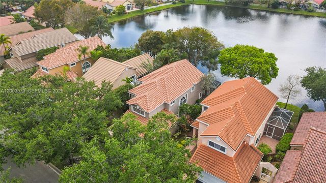 237 NW 100th Ave ., Plantation, FL 33324