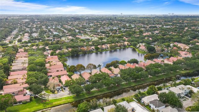 237 NW 100th Ave ., Plantation, FL 33324