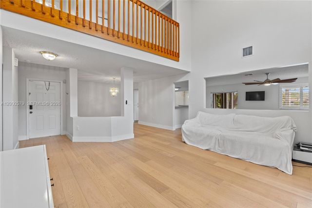 237 NW 100th Ave ., Plantation, FL 33324