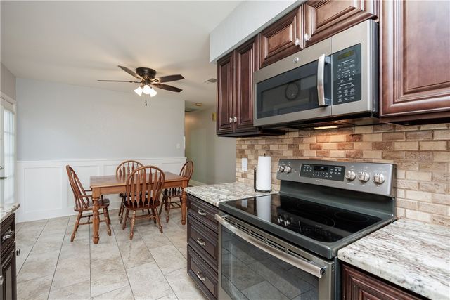5238 Tolman St, Corpus Christi, TX 78415