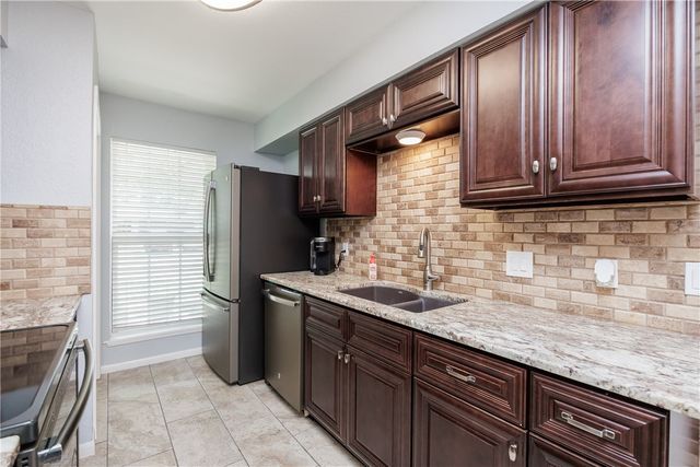 5238 Tolman St, Corpus Christi, TX 78415