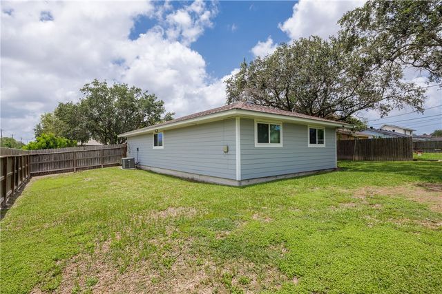 5238 Tolman St, Corpus Christi, TX 78415