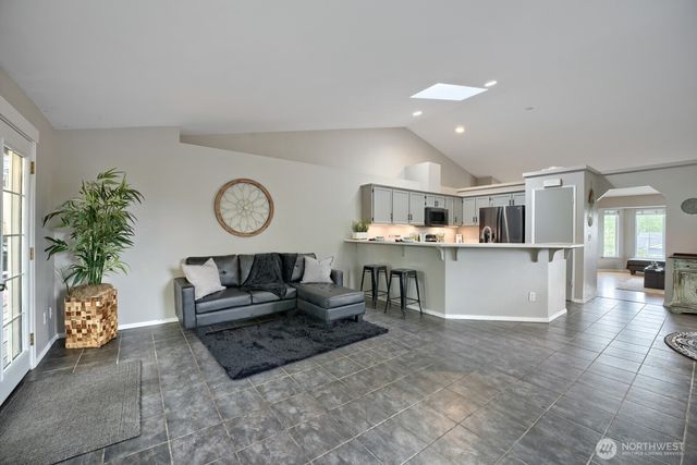 25920 202nd Avenue SE, Covington, WA 98042