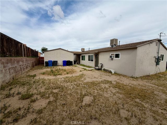 313 Maxine Ave., Barstow, CA 92311