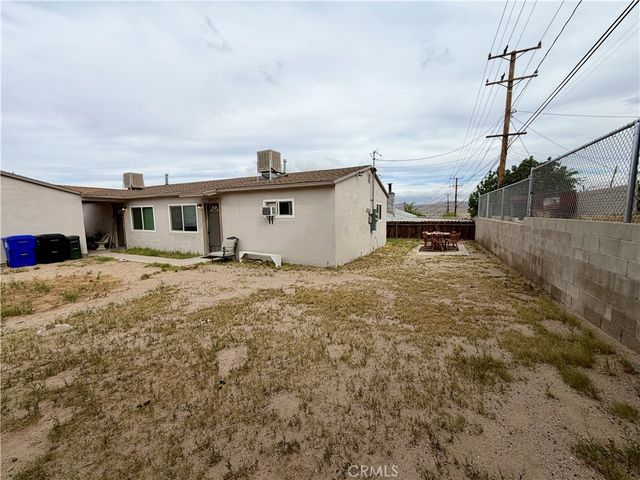 313 Maxine Ave., Barstow, CA 92311