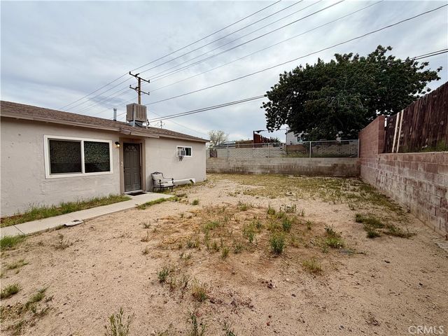 313 Maxine Ave., Barstow, CA 92311