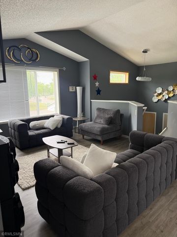 4665 Pondview Drive, Big Lake, MN 55309