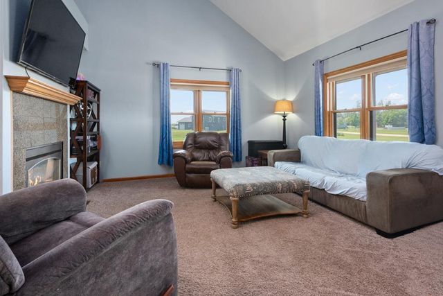 8120 CHALLENGER DRIVE, Neenah, WI 54956