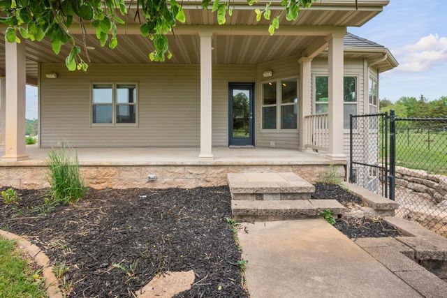 8120 CHALLENGER DRIVE, Neenah, WI 54956