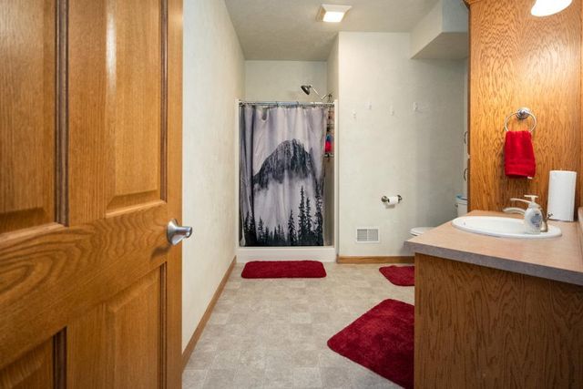8120 CHALLENGER DRIVE, Neenah, WI 54956