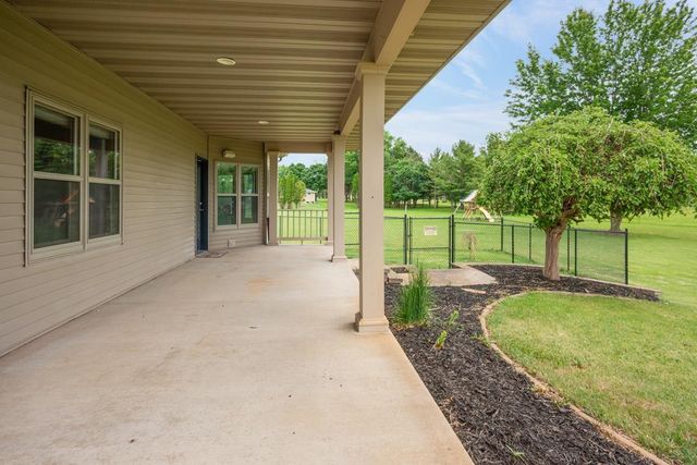 8120 CHALLENGER DRIVE, Neenah, WI 54956