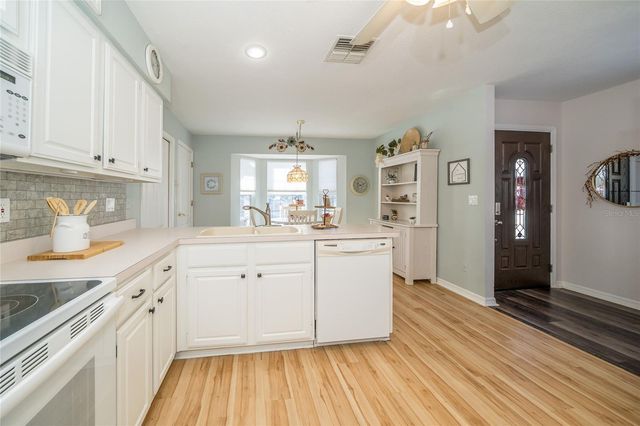 37443 BLUEBERRY COURT, Zephyrhills, FL 33542