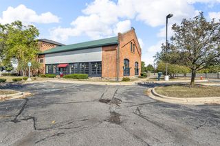 323 S Cooper Street, Jackson, MI 49201