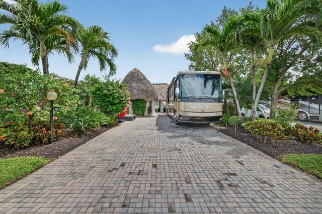 382 Sundial Circle 382, Margate, FL 33068