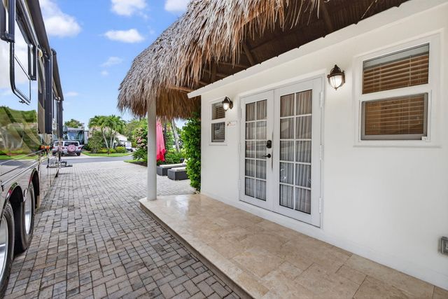 382 Sundial Circle 382, Margate, FL 33068