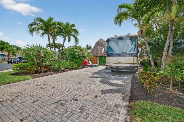 382 Sundial Circle 382, Margate, FL 33068