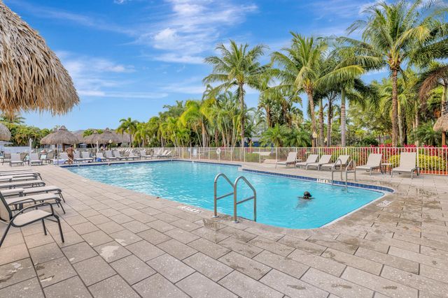 382 Sundial Circle 382, Margate, FL 33068