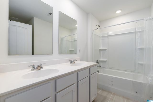 1193 MOUNTAIN LAUREL CIRCLE, Moody, AL 35004