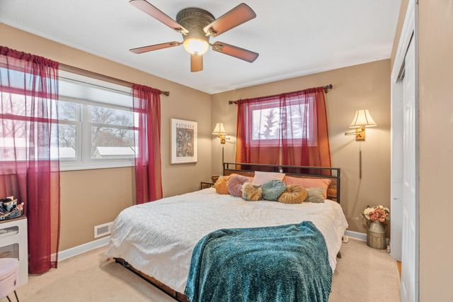 6996 Hickory Drive NE, Fridley, MN 55432