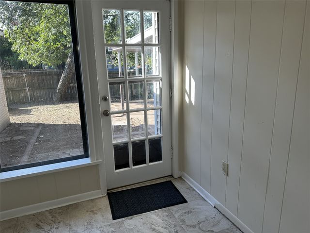 1119 Lucille Street, Irving, TX 75060