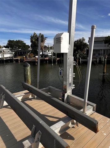 17611 1ST STREET E, Redington Shores, FL 33708