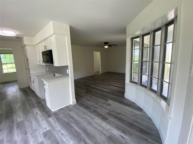 1001 Crisp Road, Ennis, TX 75119