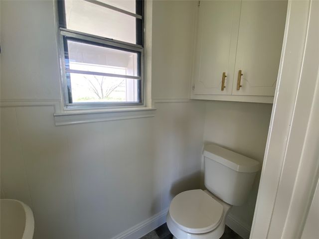 1001 Crisp Road, Ennis, TX 75119
