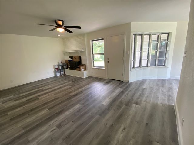 1001 Crisp Road, Ennis, TX 75119