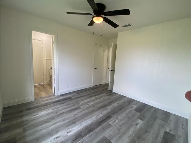 1001 Crisp Road, Ennis, TX 75119