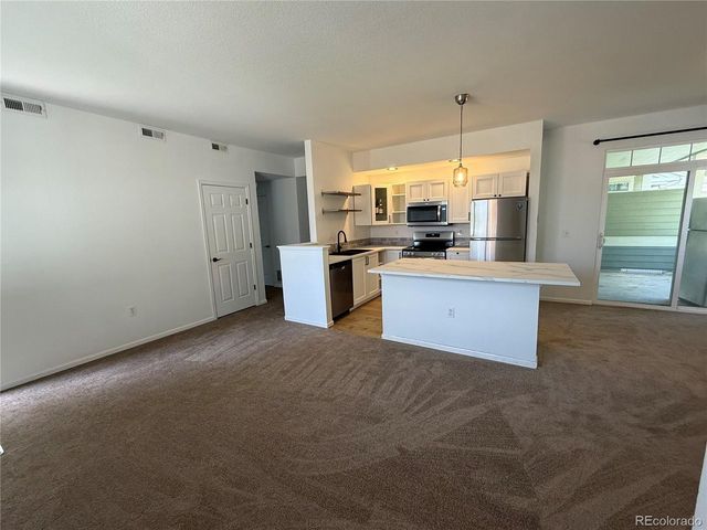 640 Gooseberry Dr 1301, Longmont, CO 80503