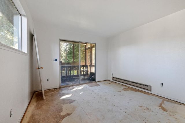 16483 Creekside Dr, Sonora, CA 95370