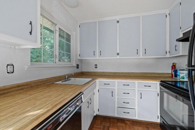 16483 Creekside Dr, Sonora, CA 95370