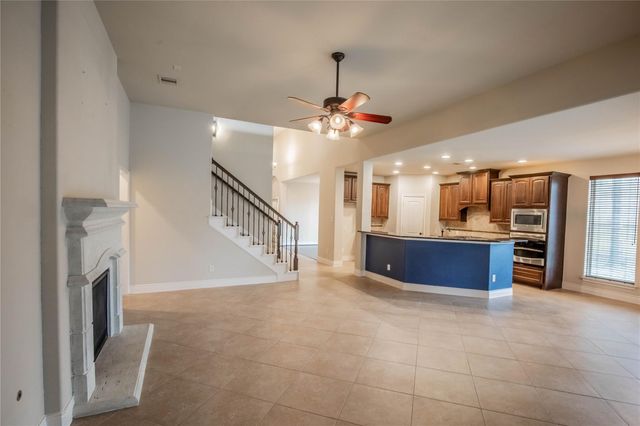 111 Pinnacle Ridge Court, Montgomery, TX 77316
