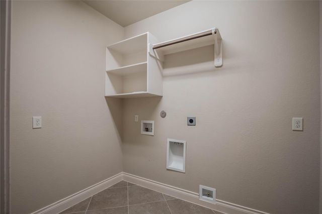 111 Pinnacle Ridge Court, Montgomery, TX 77316