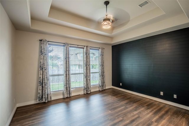 111 Pinnacle Ridge Court, Montgomery, TX 77316