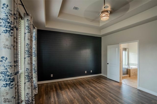 111 Pinnacle Ridge Court, Montgomery, TX 77316