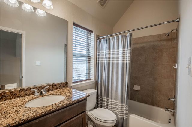 111 Pinnacle Ridge Court, Montgomery, TX 77316