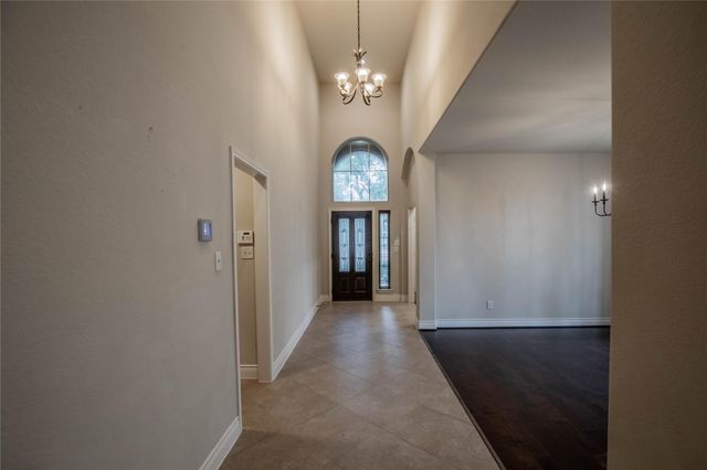 111 Pinnacle Ridge Court, Montgomery, TX 77316