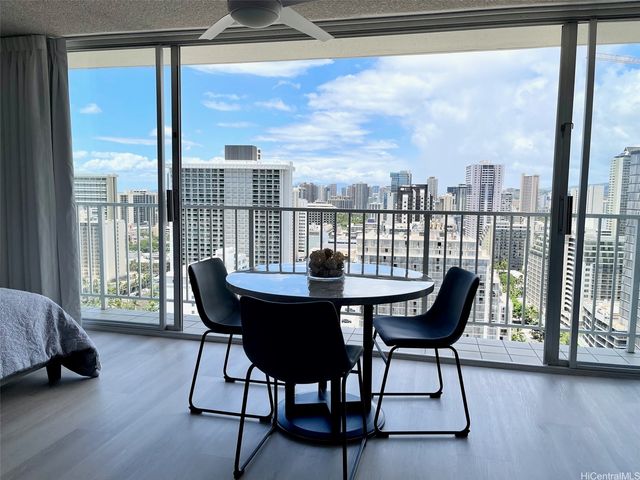 2427 Kuhio Avenue 2805, Honolulu, HI 96815