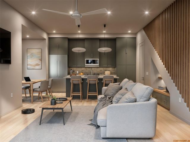 1217 Harvey ST 3, Austin, TX 78702