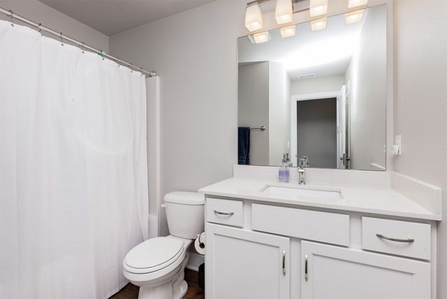4018 NE 5th Street, Ankeny, IA 50021
